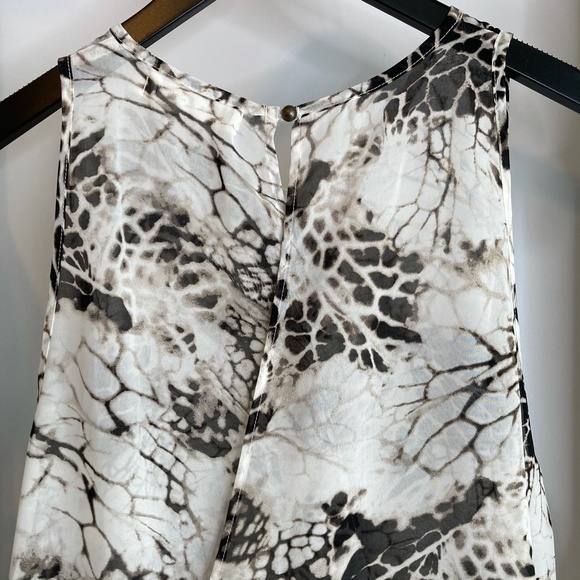 ✨CAMEO & MYTH TOP NWOT - Picture 4 of 10